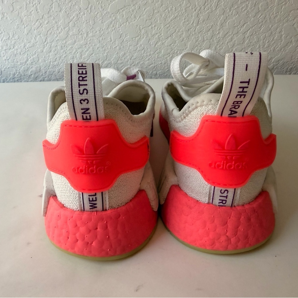 ✨ ADIDAS Women’s Sneakers – White with Orange & Purple Highlights ✨ - Picture 5 of 9